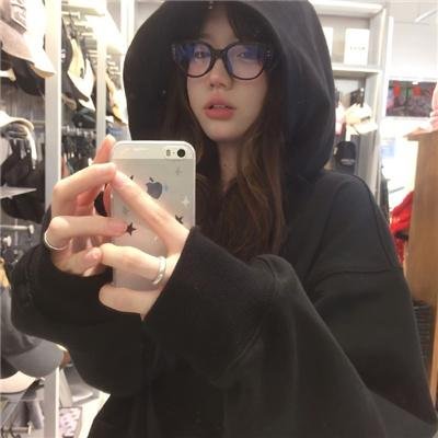 精灵宝可梦：比克提尼与黑之英雄捷克罗姆国语